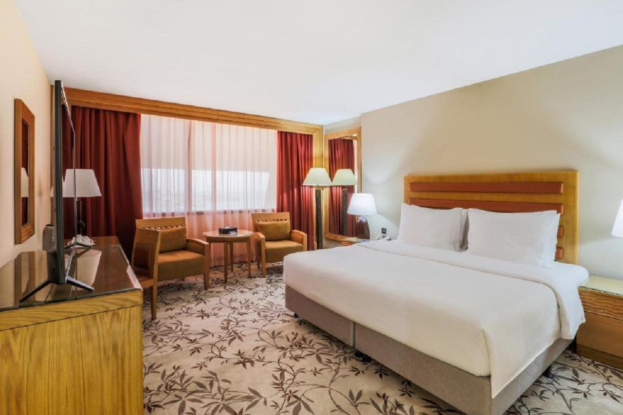 Radisson Blu Resort, Sharjah Bagian luar foto A room at the hotel