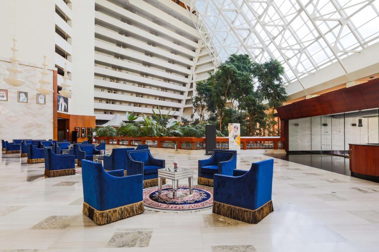 Radisson Blu Resort, Sharjah Bagian luar foto Lobby